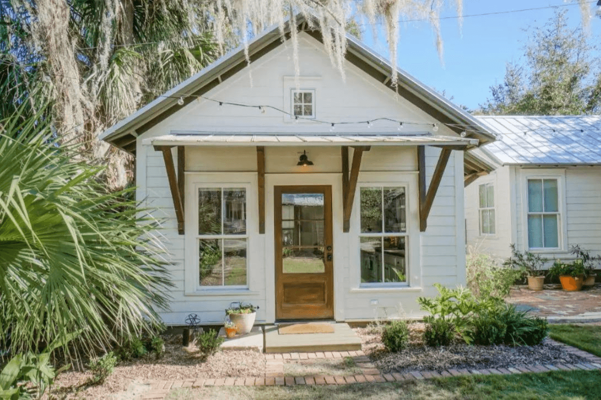 Tiny Home Design Tips + 4 Inspiring Plans to Make the Most of Small Spaces