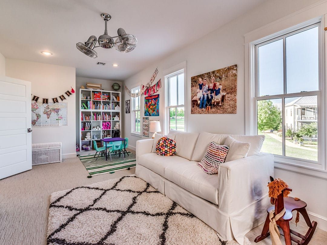 123115-Dewey-Home-11-Firefly-Lane-29