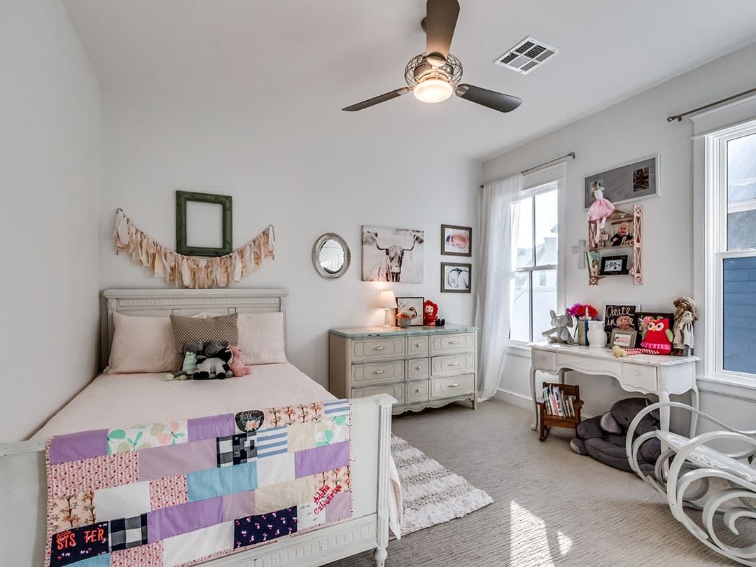 123115-Dewey-Home-11-Firefly-Lane-34