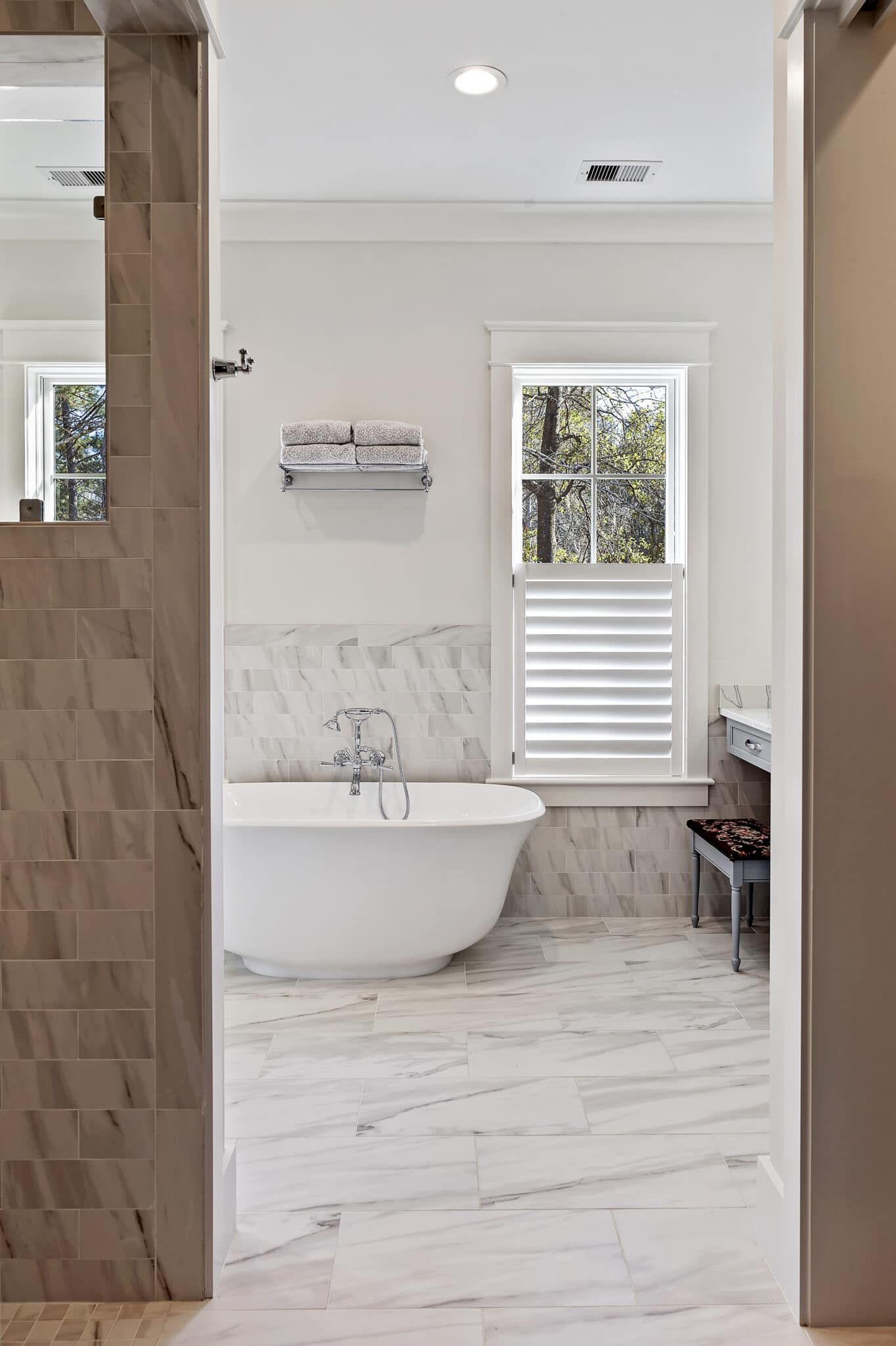 183142-bath1-scaled