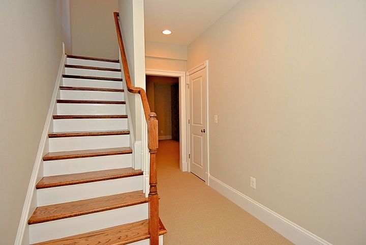 Print_Lower-Level-Stairs