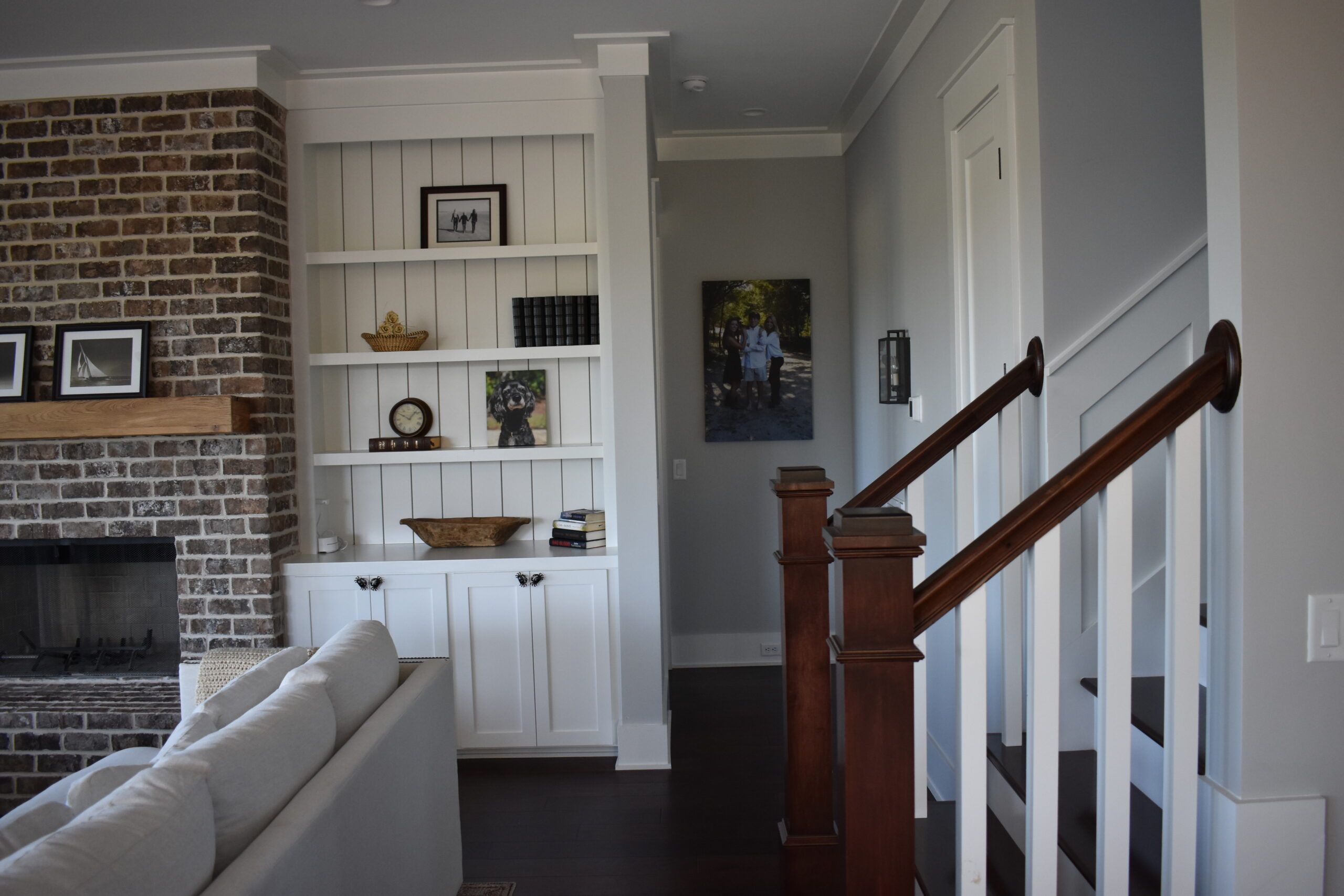 6 living room island and breakfast (13)