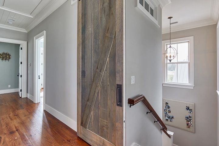 Upstairs-Hall-HQ