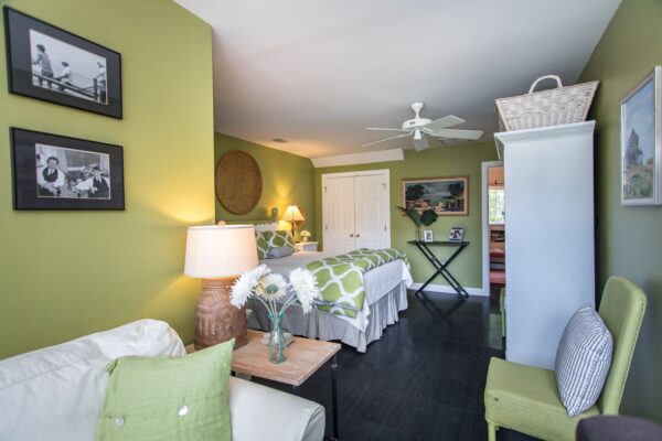 The Bermuda Bluff Cottage - Image 12