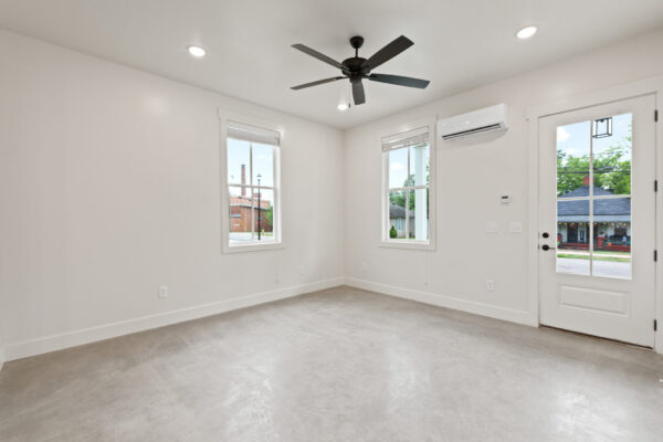 Washington Duplex (20210A) - Image 12