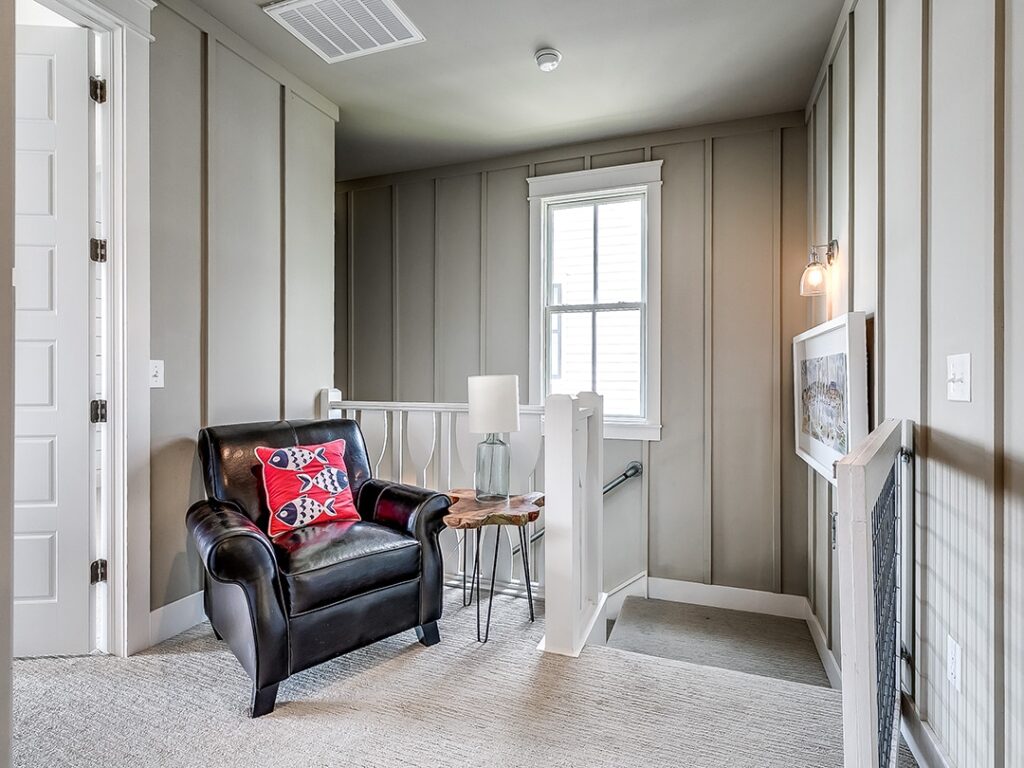 14314381-Dewey-IV-Variation-Ridgeline-Road-18