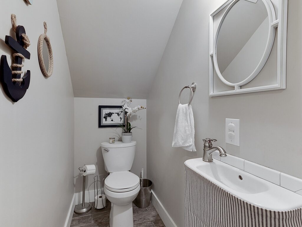 153210-Saluda-River-Cottage-E-27-Firefly-Ln-24