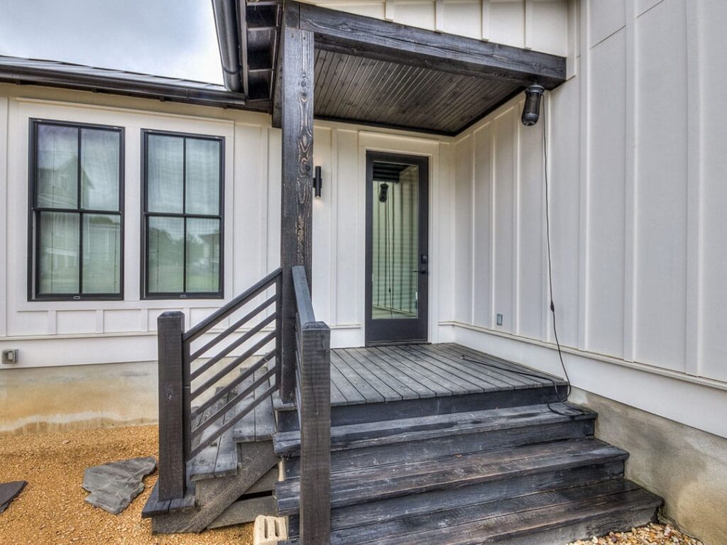 19383-Long-residence-81-Lower-Greenway-Conroy-Variation-5