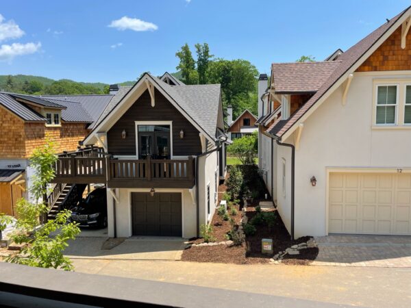 19406C Carriage House - Image 4