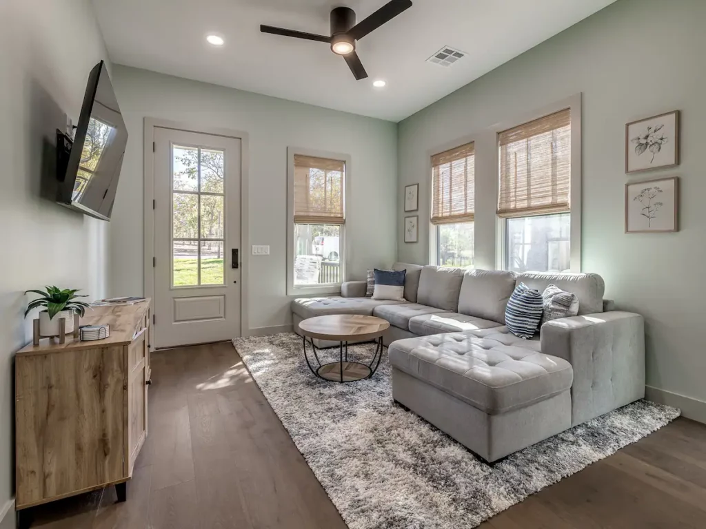 1c76dc53-e704-4130-af35-d257e556a7b2