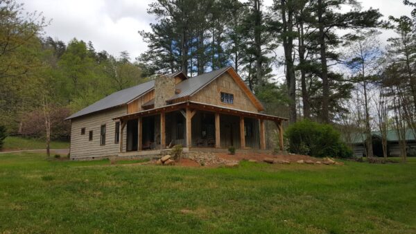 Whisper Creek Cottage - Image 24