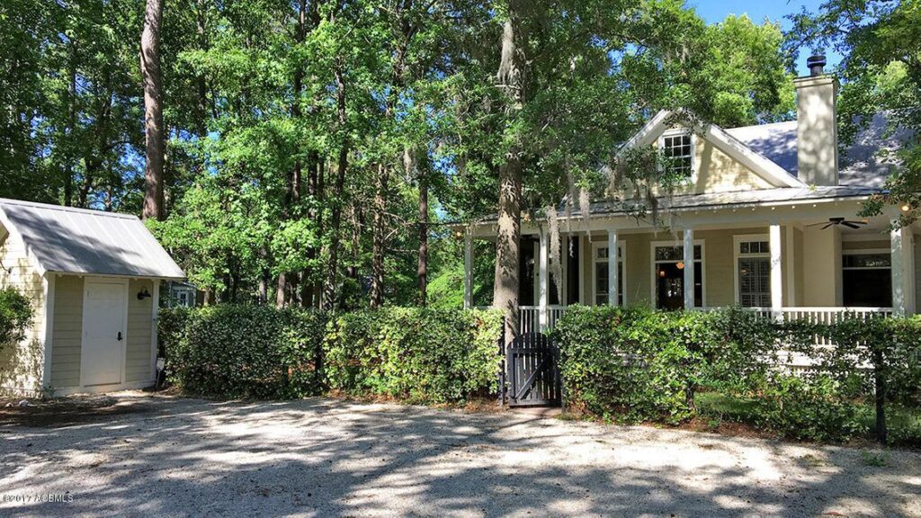 20170504141646410319000000-o