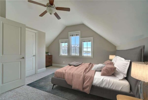 Gloucester Point - Image 21