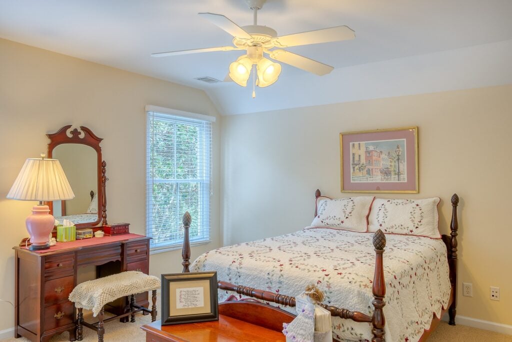 2311-Joyner-St-Oakspring-bed