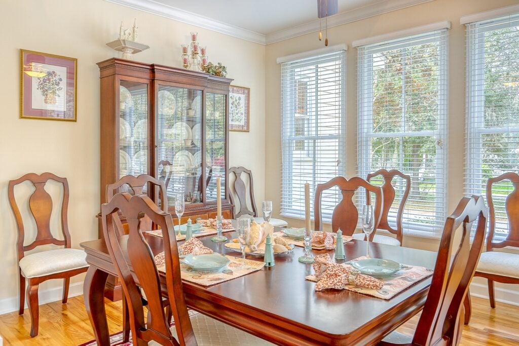 2311-Joyner-St-Oakspring-dining