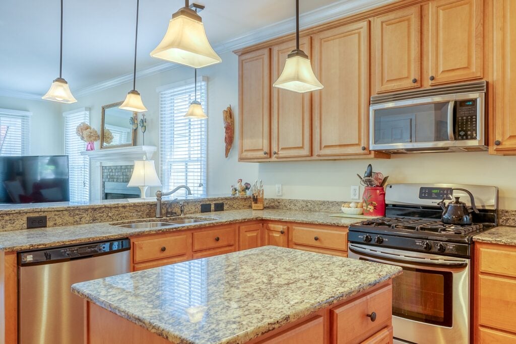 2311-Joyner-St-Oakspring-kitch2