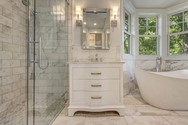 Holiday House (21310) - Image 33