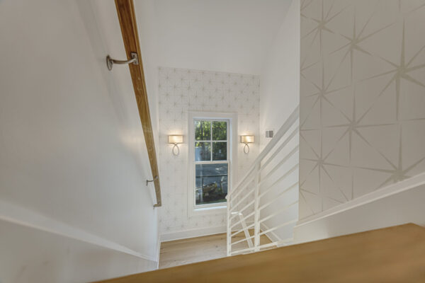 Holiday House (21310) - Image 38