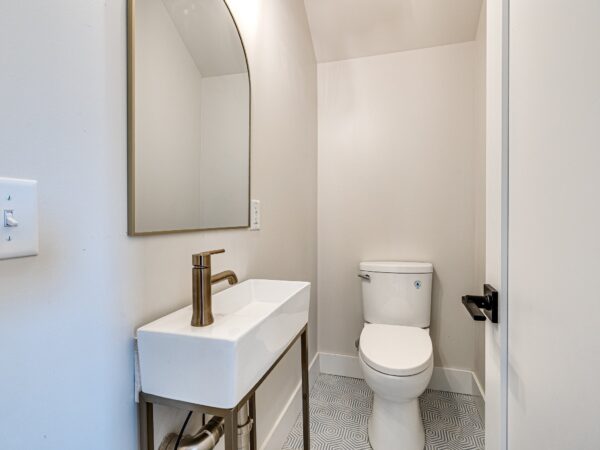 Cassatt Cottage (223168-2) - Image 9