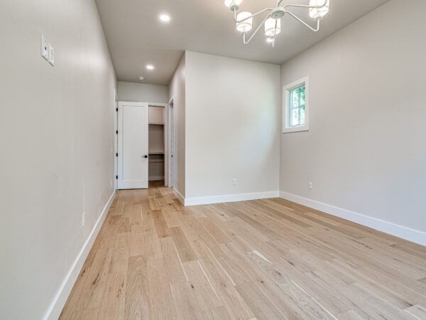 Cassatt Cottage (223168-2) - Image 11
