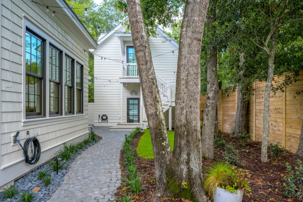 71-print-191-Morrison-AVe-64