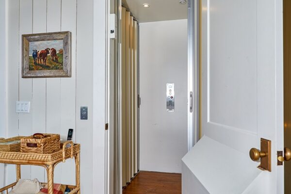 Spring House - Image 2