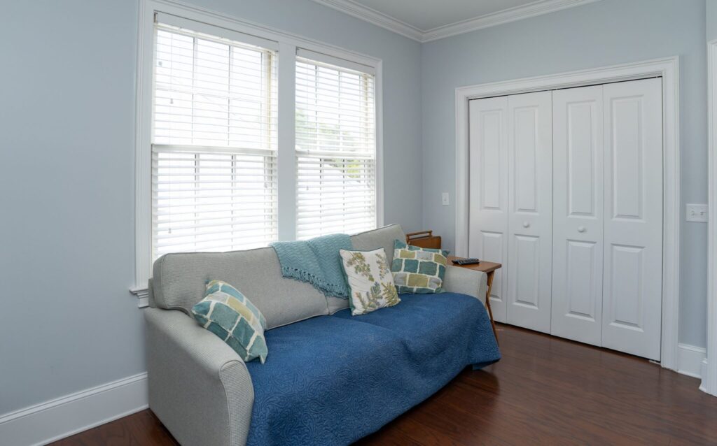 DSC00323-SMALL-scaled