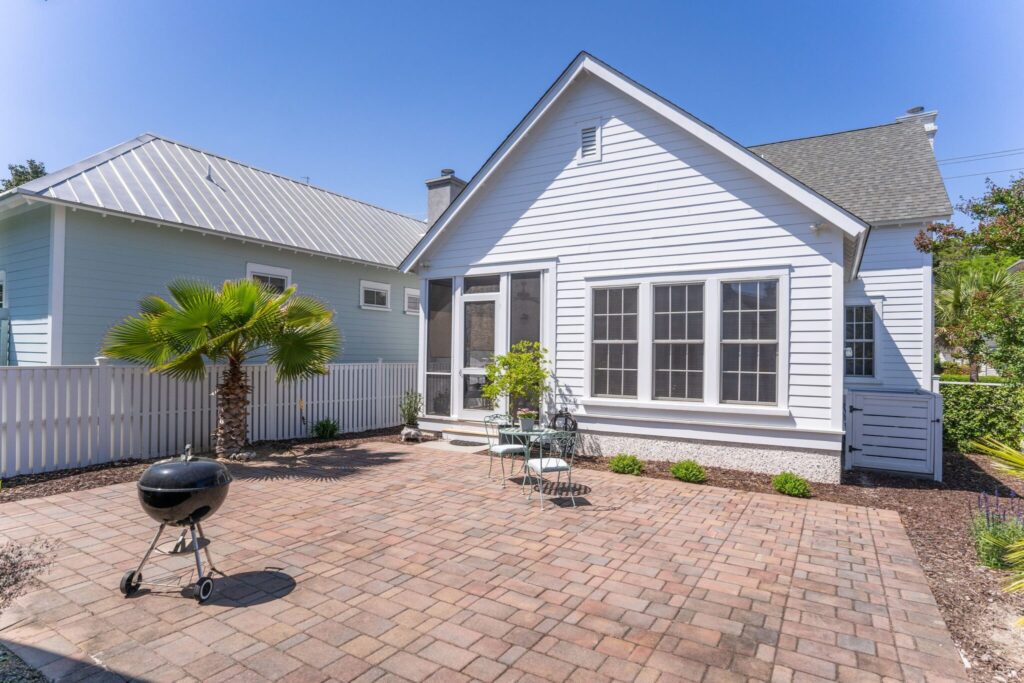 DSC00330-SMALL-scaled