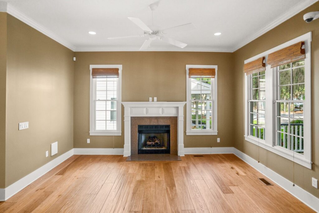 DSC00513-50-1-SMALL-scaled