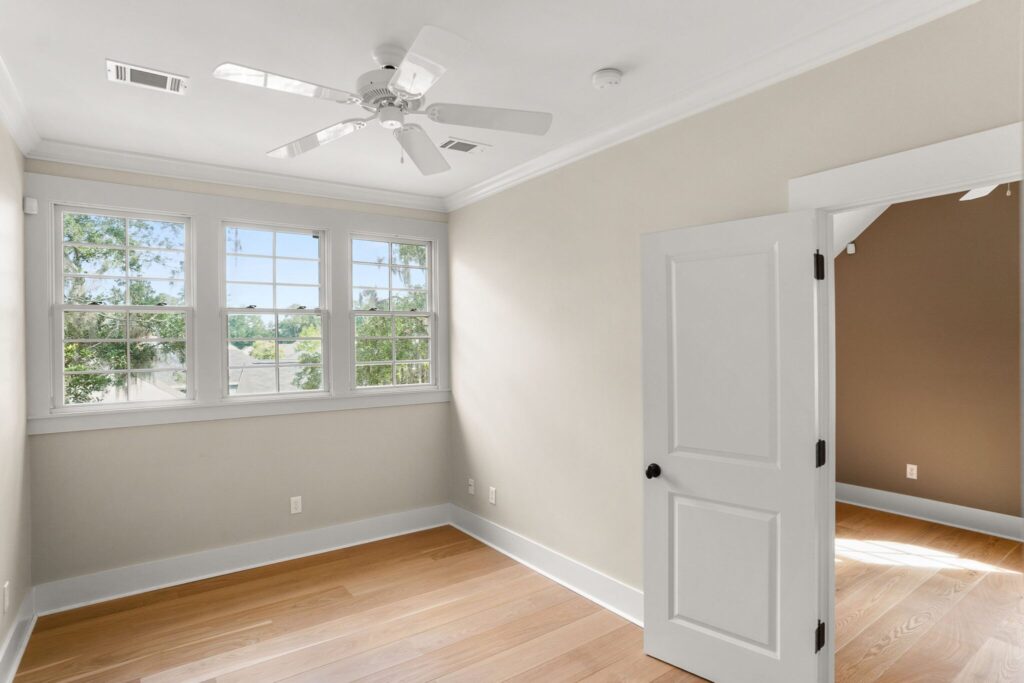 DSC00648-165-1-SMALL-scaled