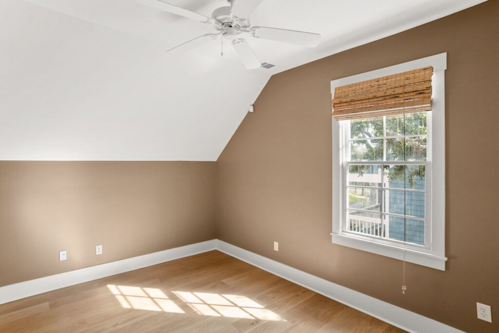 DSC00663-180-1-SMALL-scaled