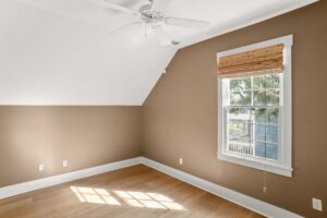 DSC00663-180-1-SMALL-scaled