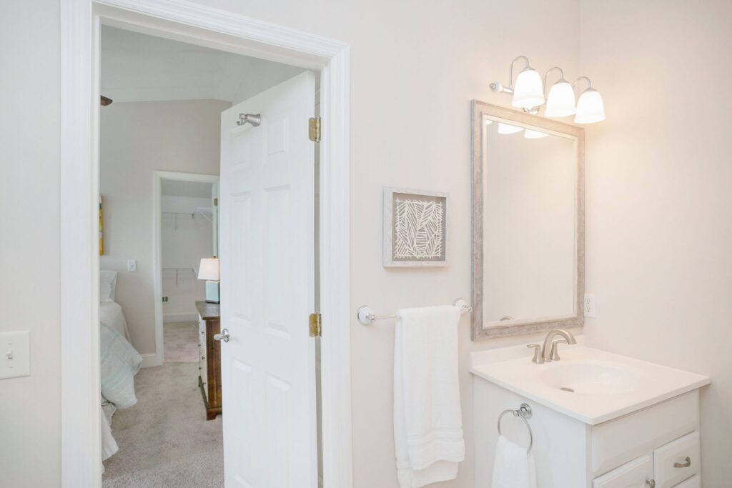 DSC01177-SMALL-scaled