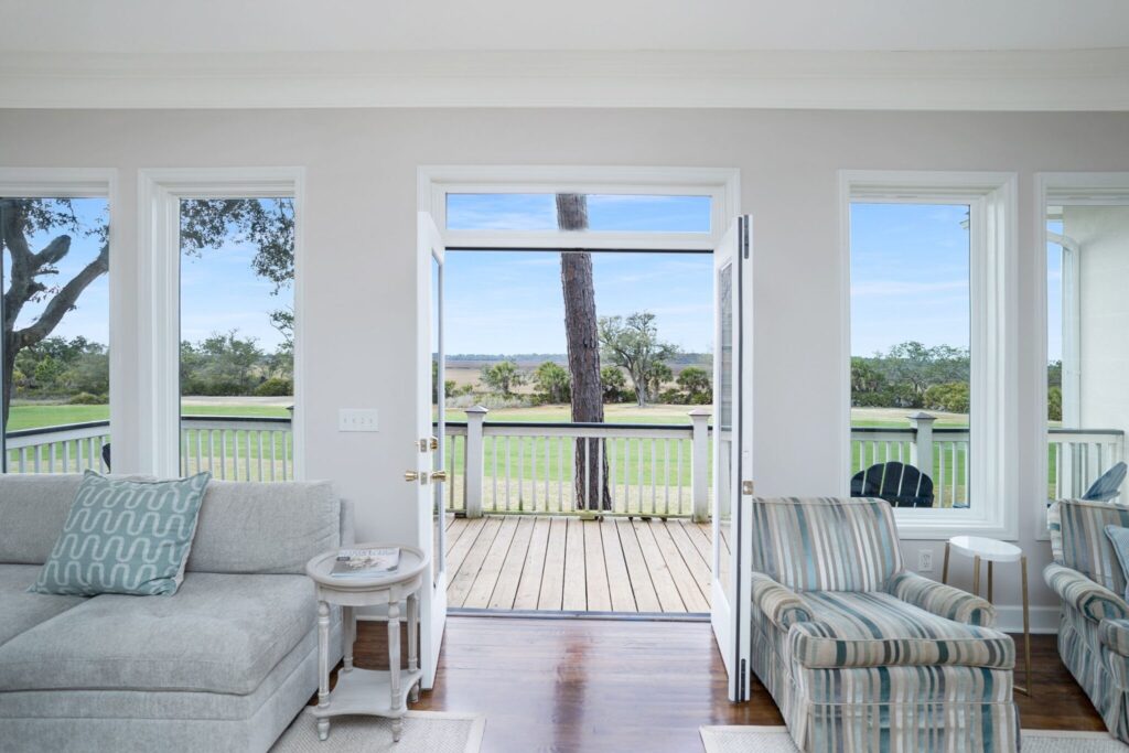 DSC01207-SMALL-scaled