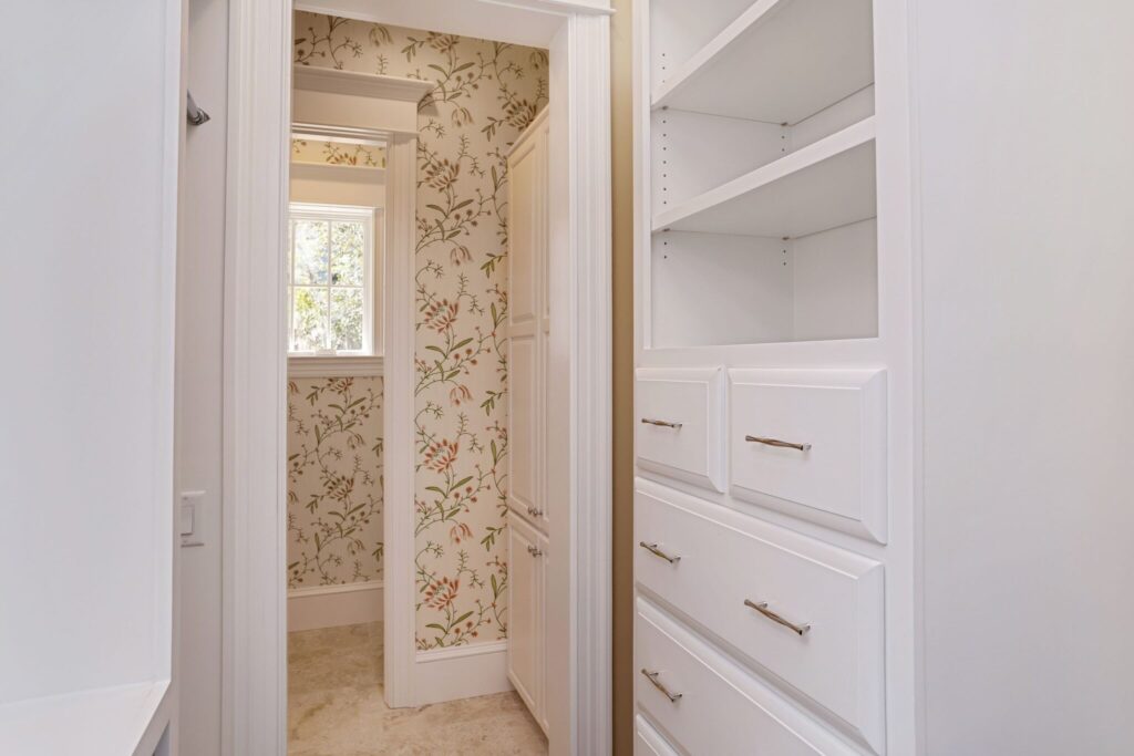 DSC01385-1-SMALL-scaled