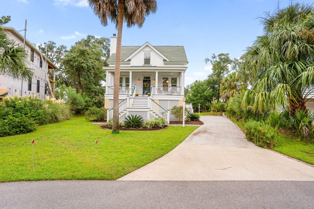 DSC01734-SMALL-scaled