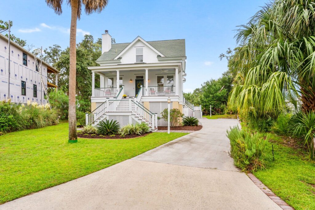 DSC01739-SMALL-scaled