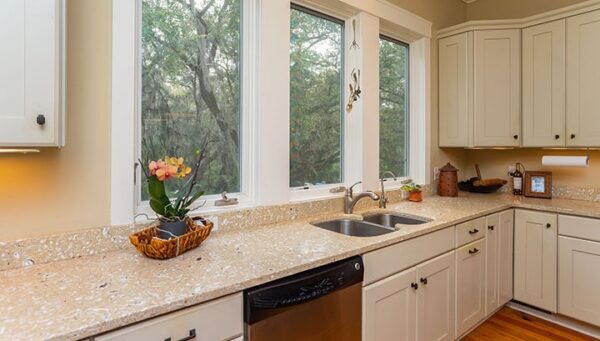 Coffee Bluff (10313) - Image 24