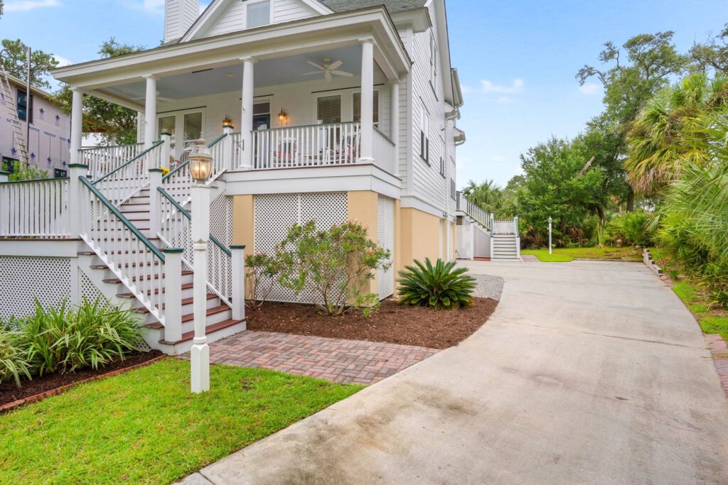 DSC01749-SMALL-scaled