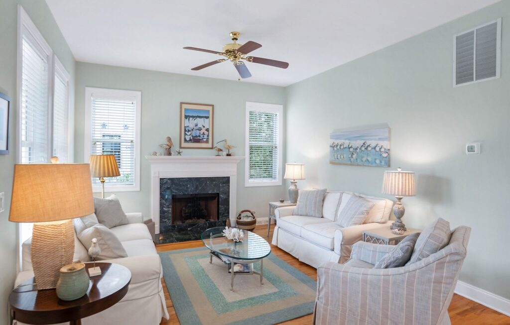 DSC01798-SMALL-scaled