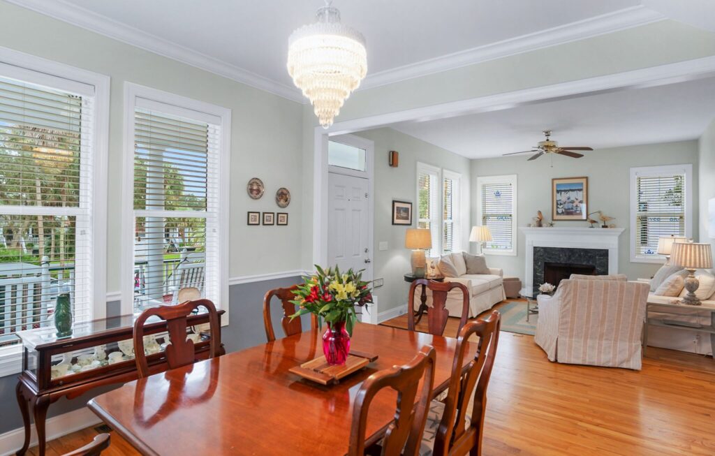 DSC01818-SMALL-scaled