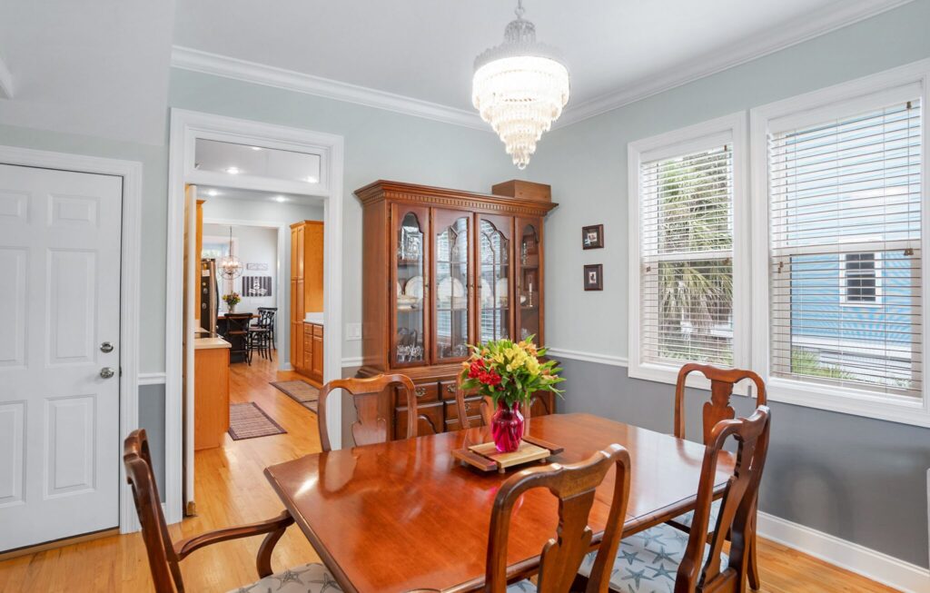 DSC01823-SMALL-scaled