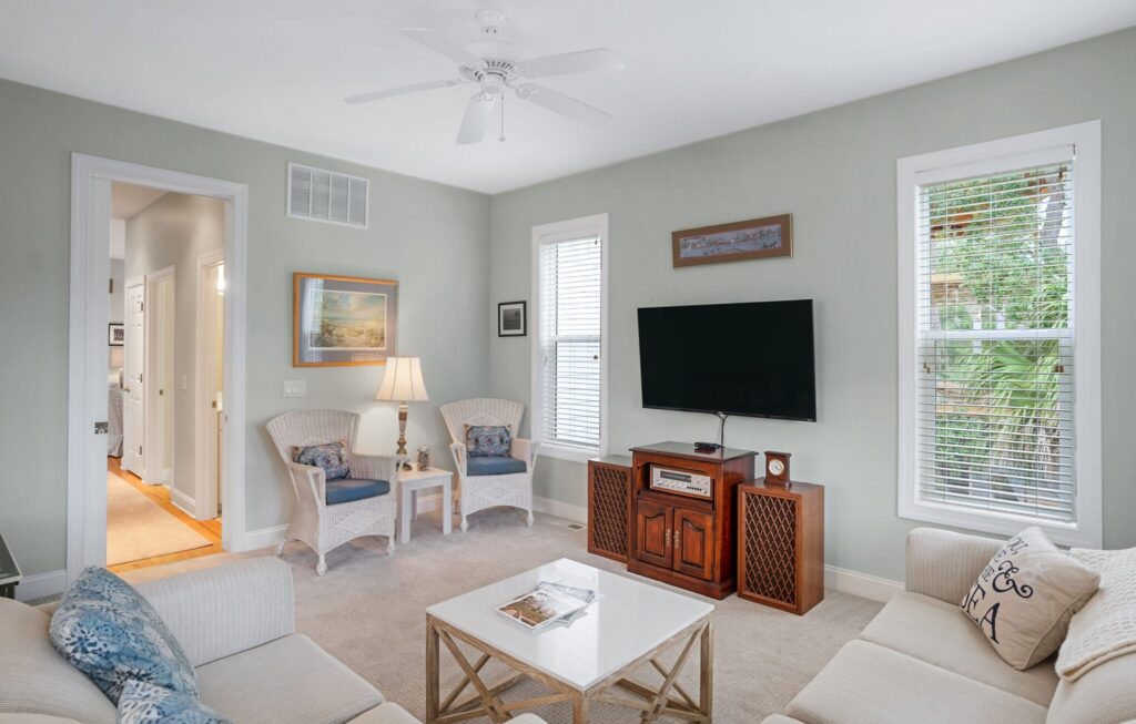 DSC01878-SMALL-scaled