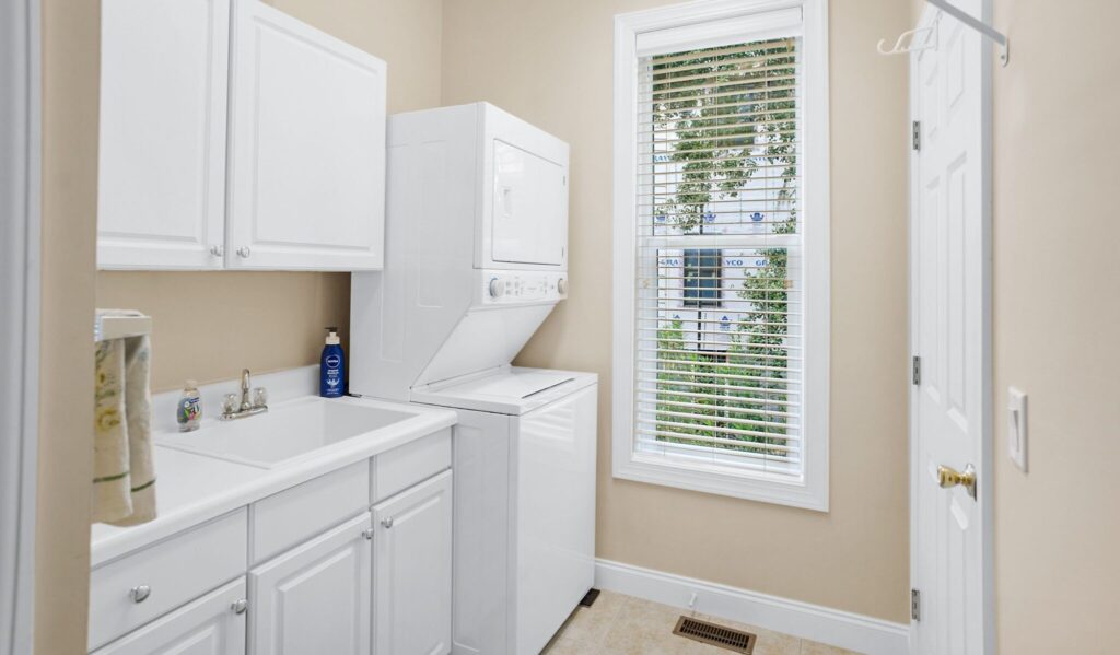 DSC01888-SMALL-scaled