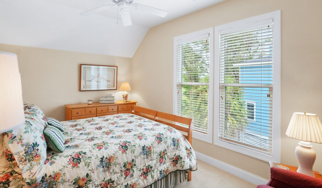 DSC01903-SMALL-scaled