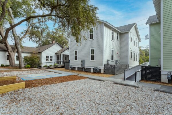Quadplex Mansion Flats (18330B) - Image 10