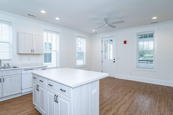 Quadplex Mansion Flats (18330B) - Image 31