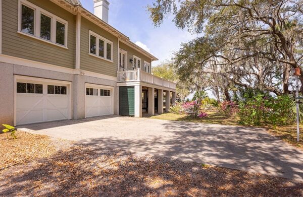 Coffee Bluff (10313) - Image 57