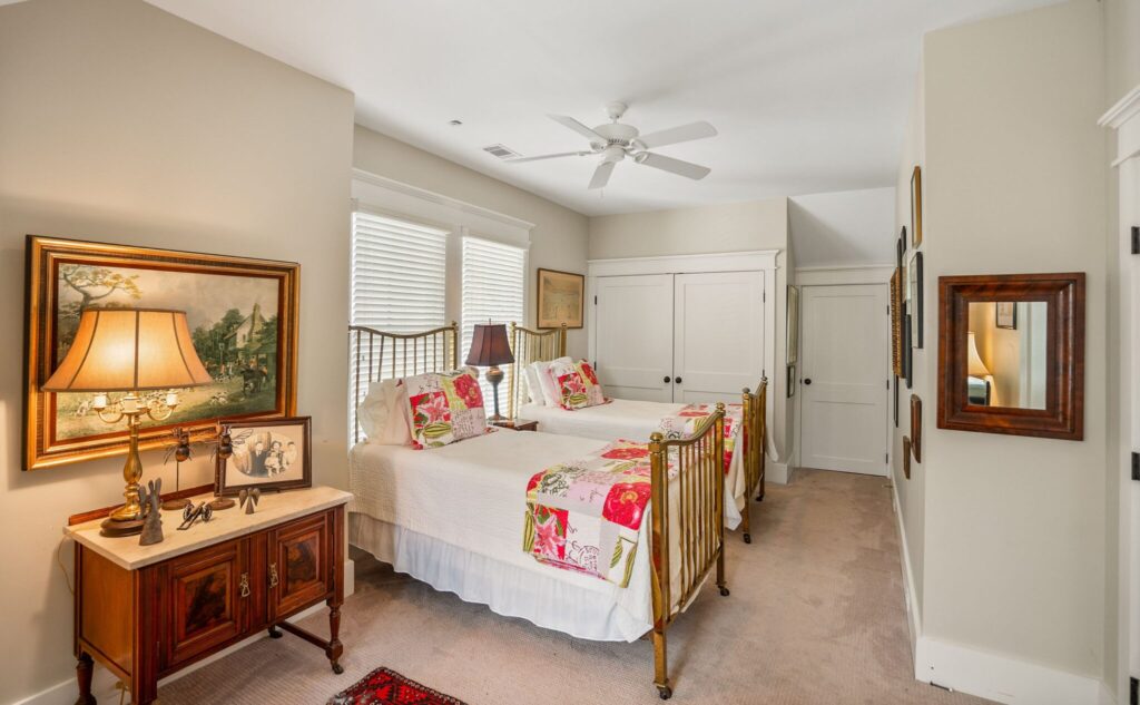 DSC02986-65-1-SMALL-scaled