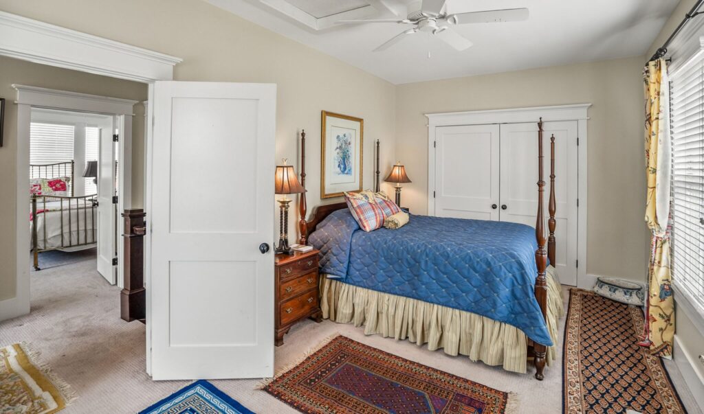 DSC03011-90-1-SMALL-scaled